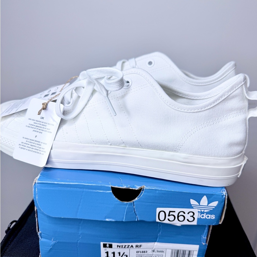 Adidas NIZZA RF Men’s canvas shoes. 11.5M. - Picture 2 of 2